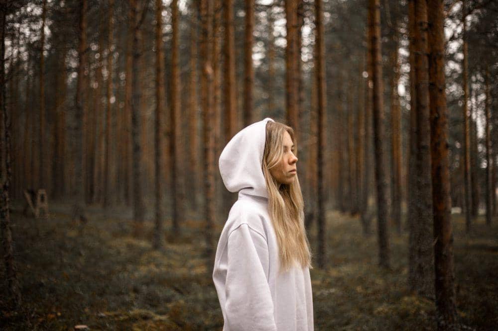 ilustrasi kepercayaan toxic yang memengaruhi kondisi finansial (pexels.com/KATRIN BOLOVTSOVA)