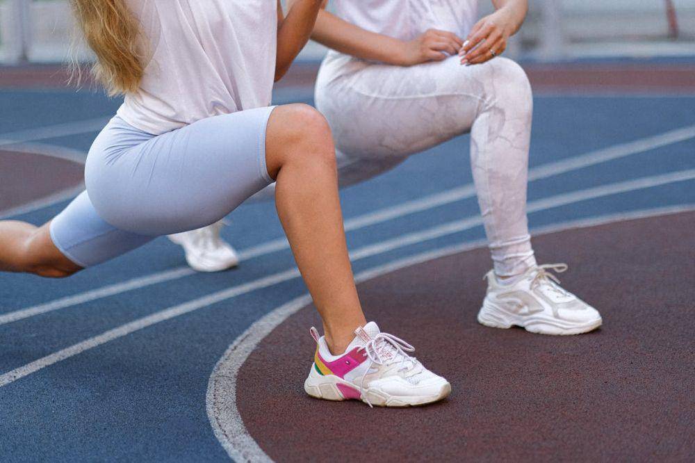 ilustrasi lunge (pexels.com/Anna Shvets)