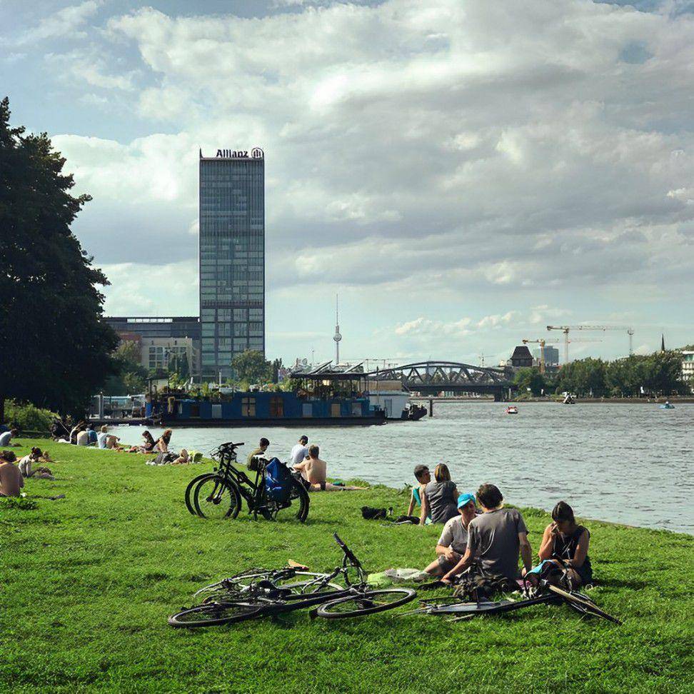 Treptower Park, Jerman (instagram.com/awesomeberlin)
