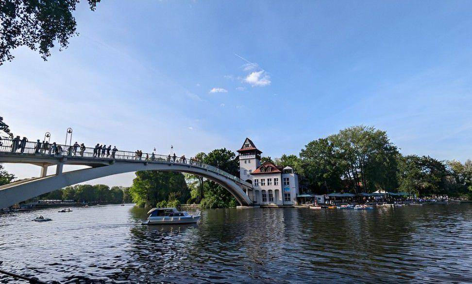 Insel der Jugend, Jerman (instagram.com/josch030)