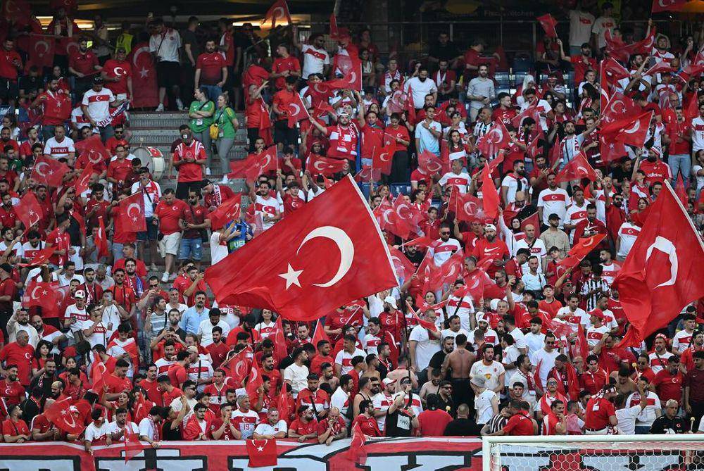 Suporter Timnas Turki di Euro 2024. (instagram.com/millitakimlar)