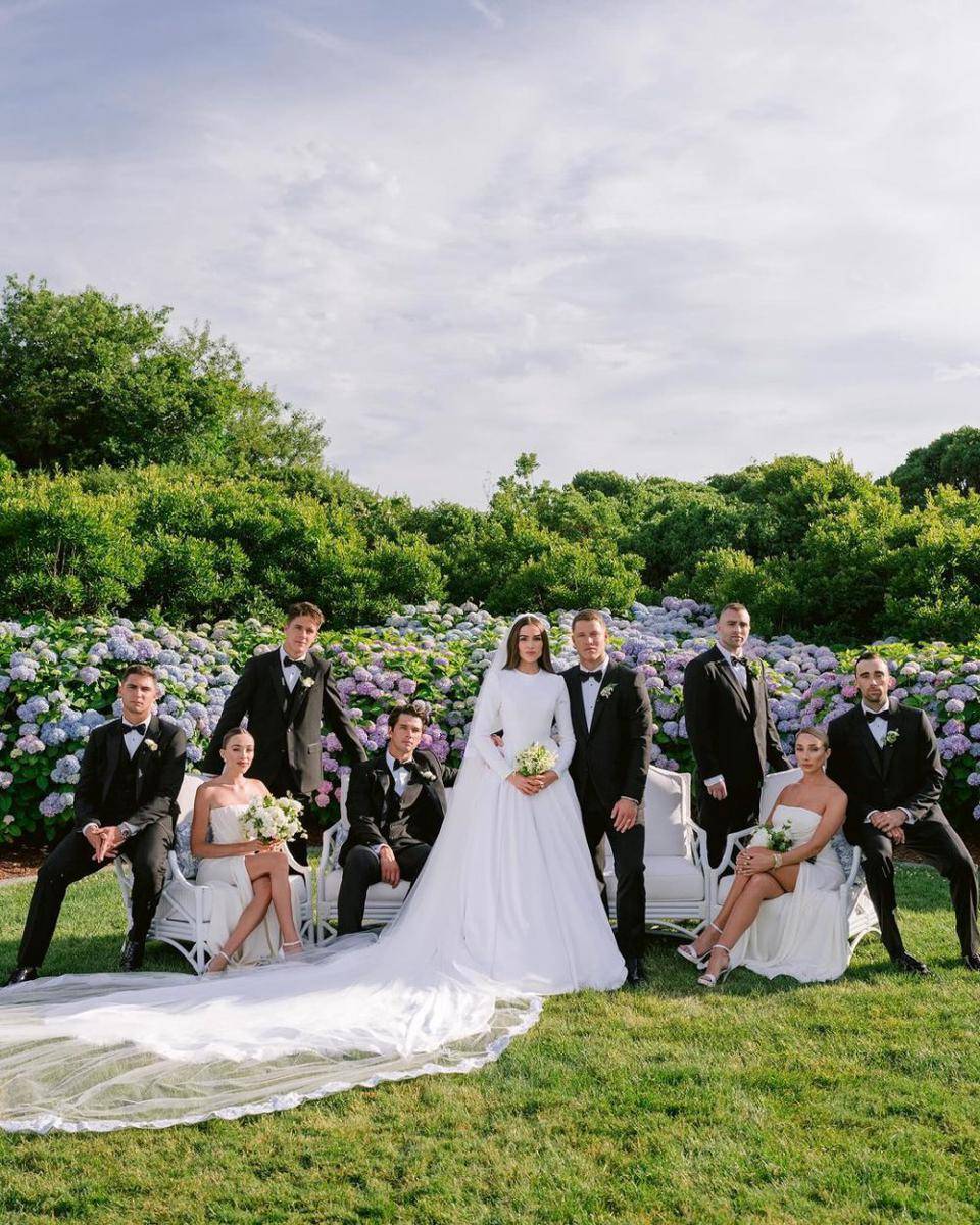 potret pernikahan Olivia Culpo dan Christian McCaffrey (instagram.com/oliviaculpo)