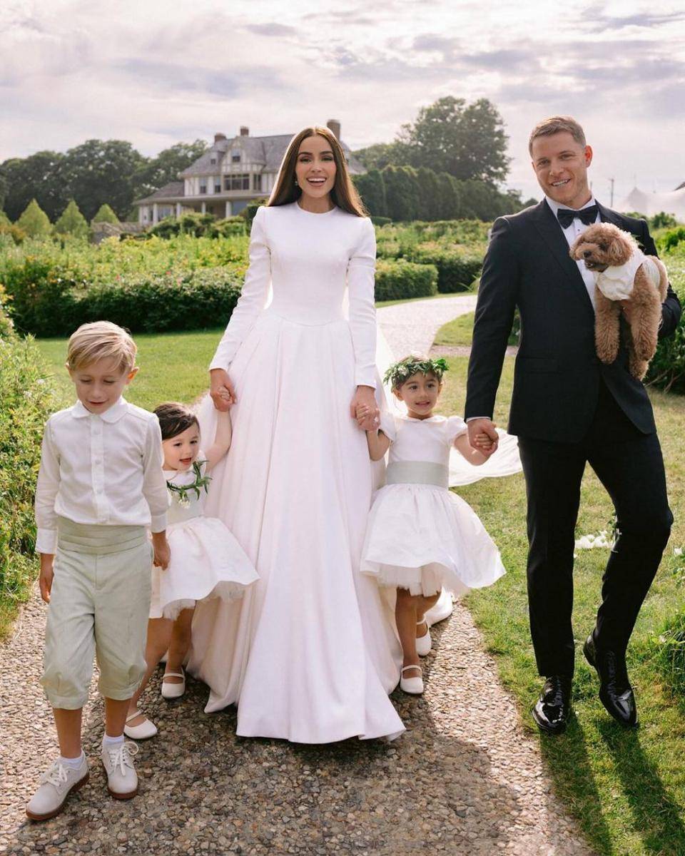 potret pernikahan Olivia Culpo dan Christian McCaffrey (instagram.com/oliviaculpo)
