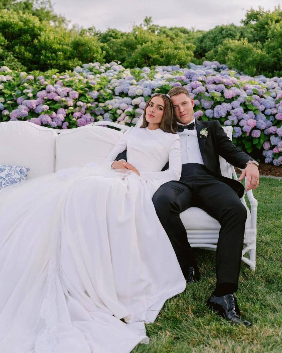 potret pernikahan Olivia Culpo dan Christian McCaffrey (instagram.com/vogueweddings)
