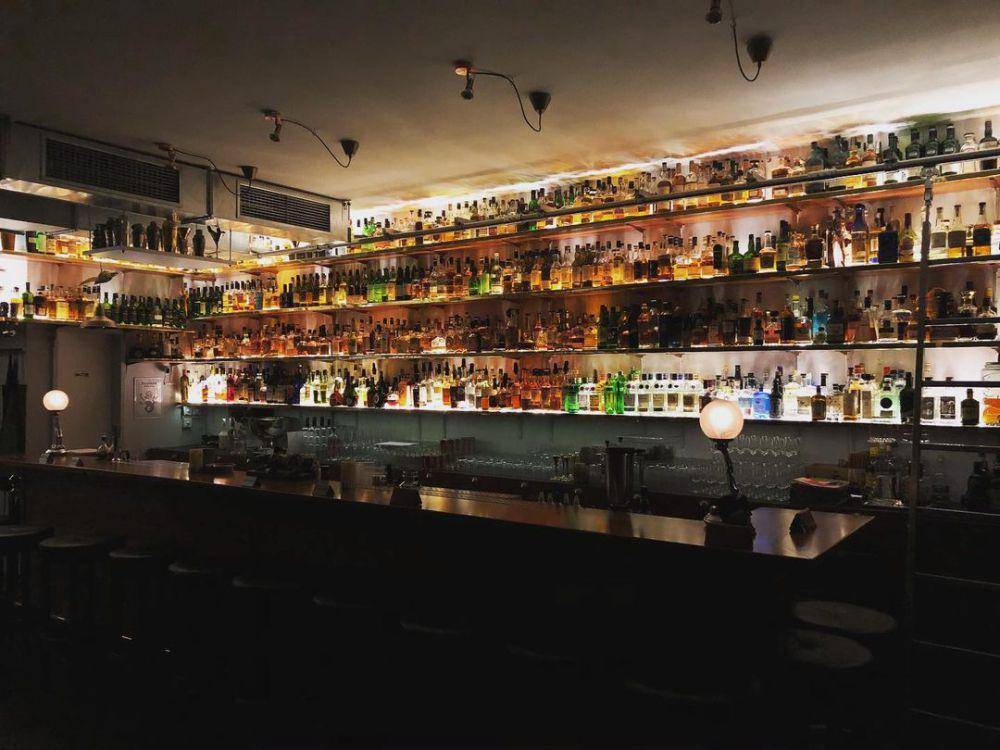 potret Embury Bar (instagram.com/emburybar_ffm)