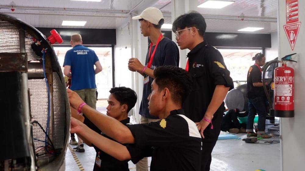 Tim Kukang Electric Vehicle (EV) Itera kembali berkompetisi dalam kategori mobil prototype berbasis battery electric di vent SEM 2024 (IDN Times/Istimewa)