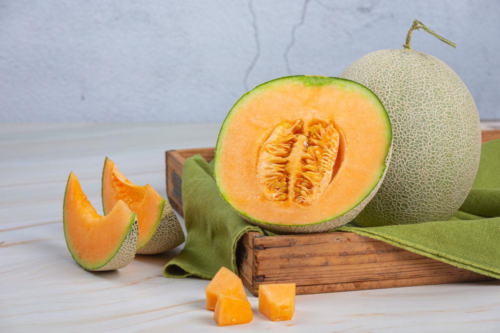 10 Tips Memotong Buah Melon yang Cepat dan Terlihat Rapi