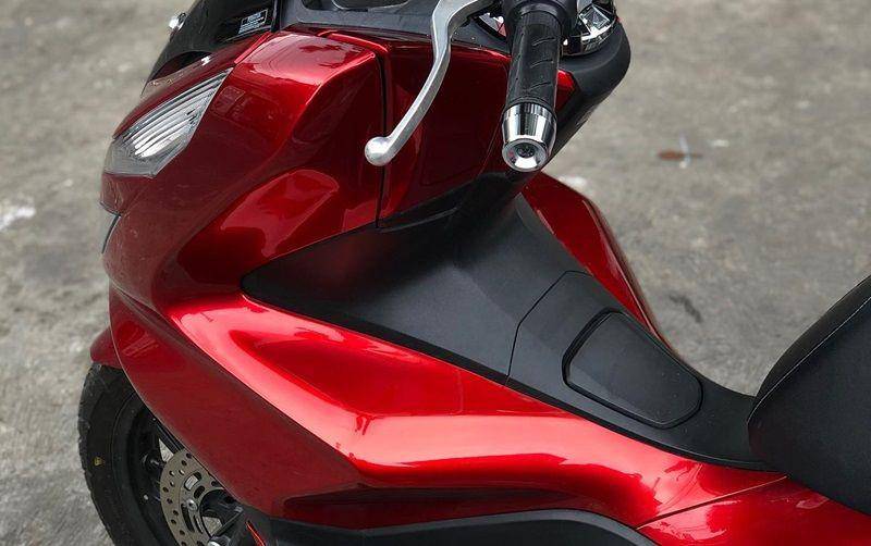 potret cover penutup tangki bensin Honda PCX (instagram.com/homegarage12_)