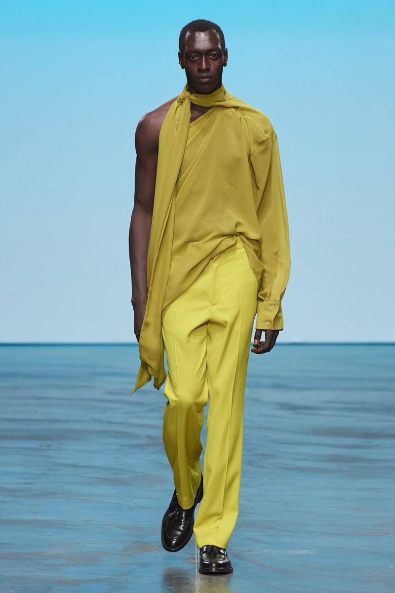Danny Reinke S/S '25 di Berlin Fashion Week 2024 (instagram.com/berlinfashionwe)