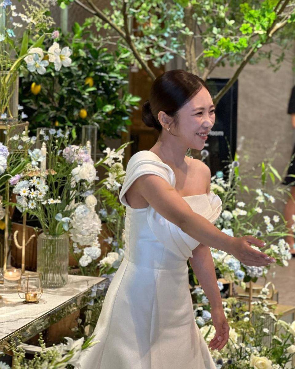 potret pernikahan Kim Sung Eun (instagram.com/lara_sungeun)