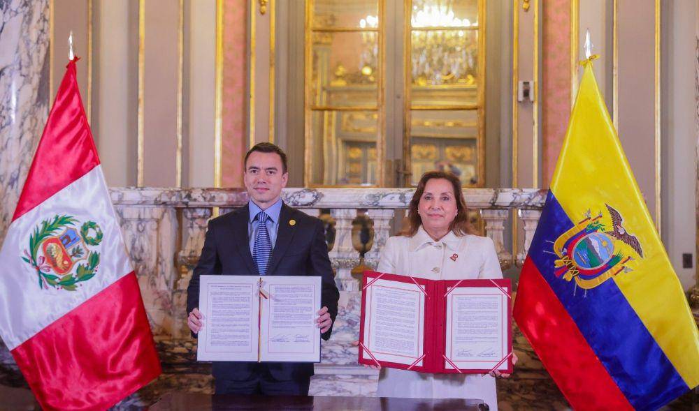 Presiden Ekuador, Daniel Noboa dan Presiden Peru, Dina Boluarte di Lima, Kamis (4/7/2024). (x.com/presidenciaperu)