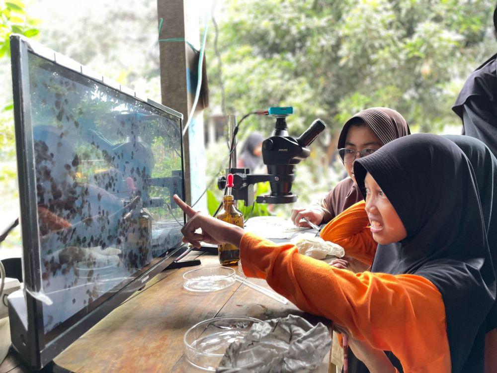 Ecoton Kenalkan Isu Lingkungan Sejak Dini pada Gen Z
