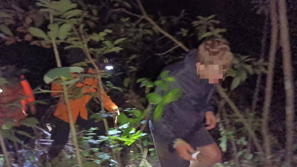 Nekat Mendaki Jalur Terlarang, WNA Inggris Tersesat di Gunung Agung
