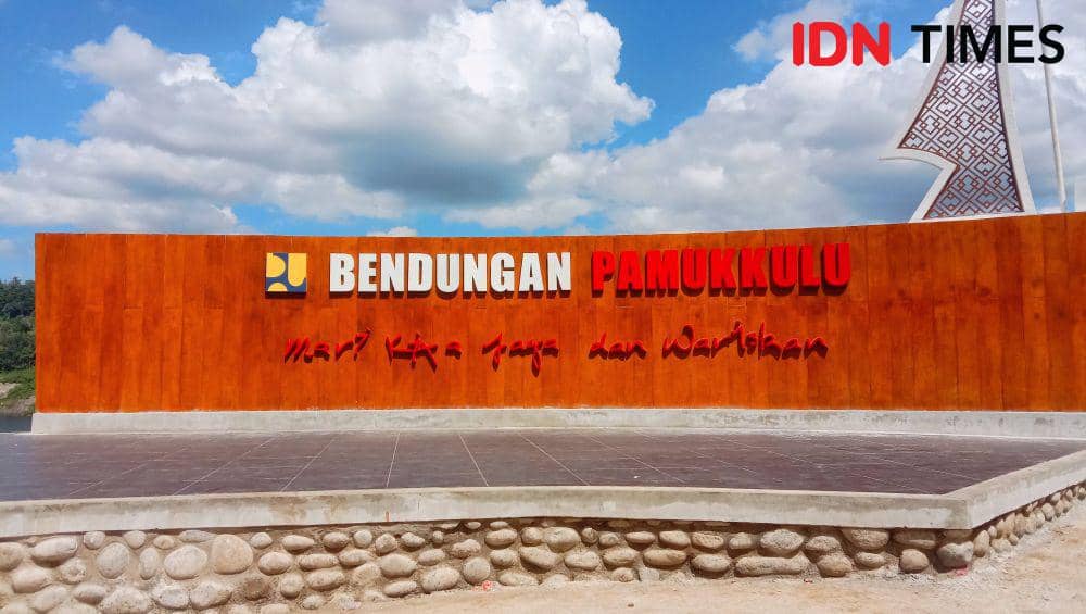 Bendungan Pamukkulu di Kabupaten Takalar, Sulawesi Selatan. (IDN Times/Asrhawi Muin)