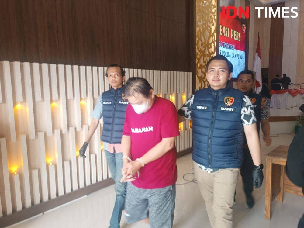 Pengungkapan produksi dan peredaran oli bekas diungkap Subdit I Indagsi Ditreskrimsus Polda Lampung. (IDN Times/Tama Yudha Wiguna).