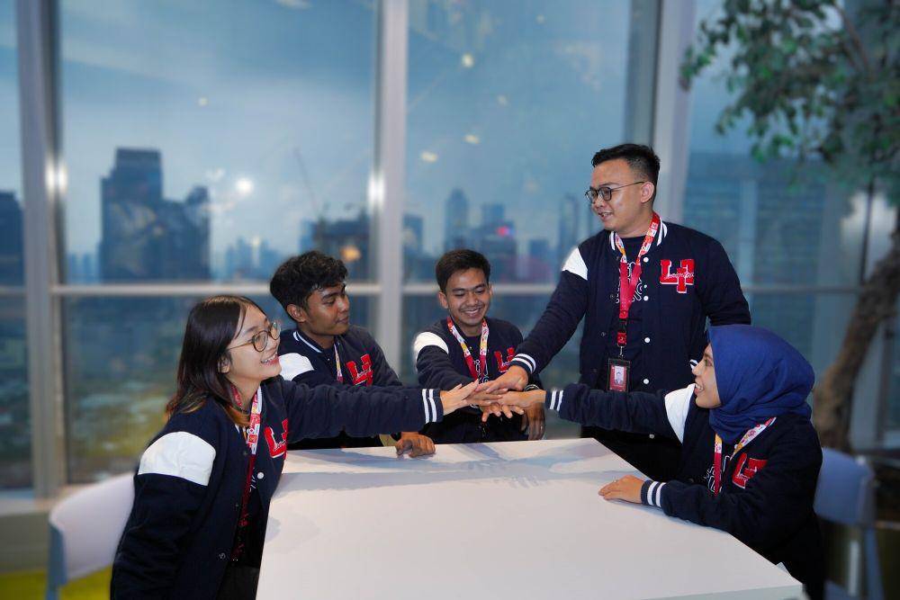 PT Telkom Indonesia (Persero) Tbk (Telkom) kembali mengundang talenta muda berbakat untuk bergabung dalam Digistar Class 2024, program mentoring eksklusif yang dirancang untuk mengembangkan keahlian digital. (Dok. Telkom)
