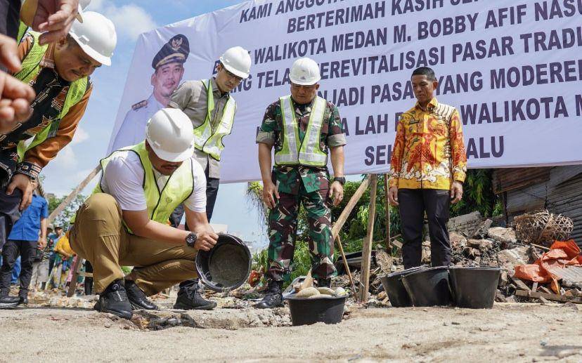 Pemerintah Kota Medan meresmikan revitalisasi Pasar Akik (Dok. Diskominfo Medan)