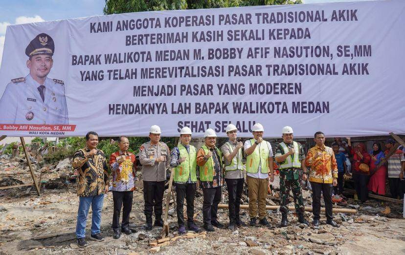 Pemerintah Kota Medan meresmikan revitalisasi Pasar Akik (Dok. Diskominfo Medan)