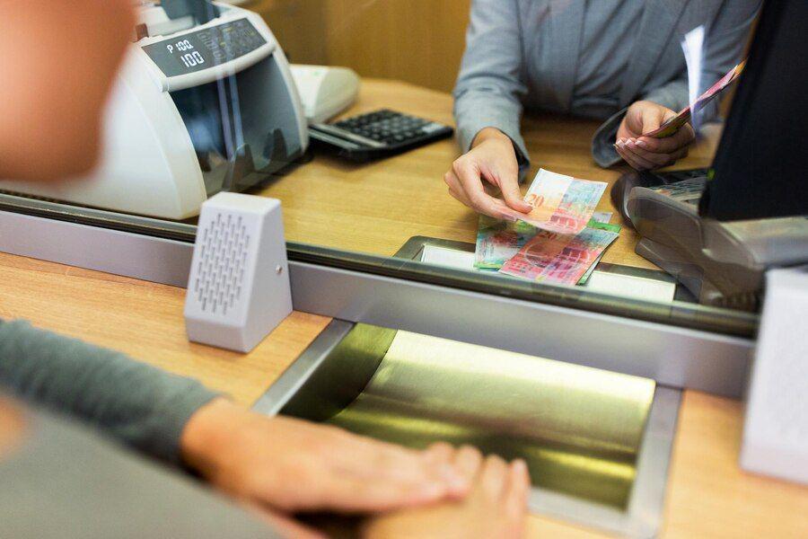 Cara Tarik Tunai di BRILink dengan Aplikasi BRImo atau ATM, Mudah!