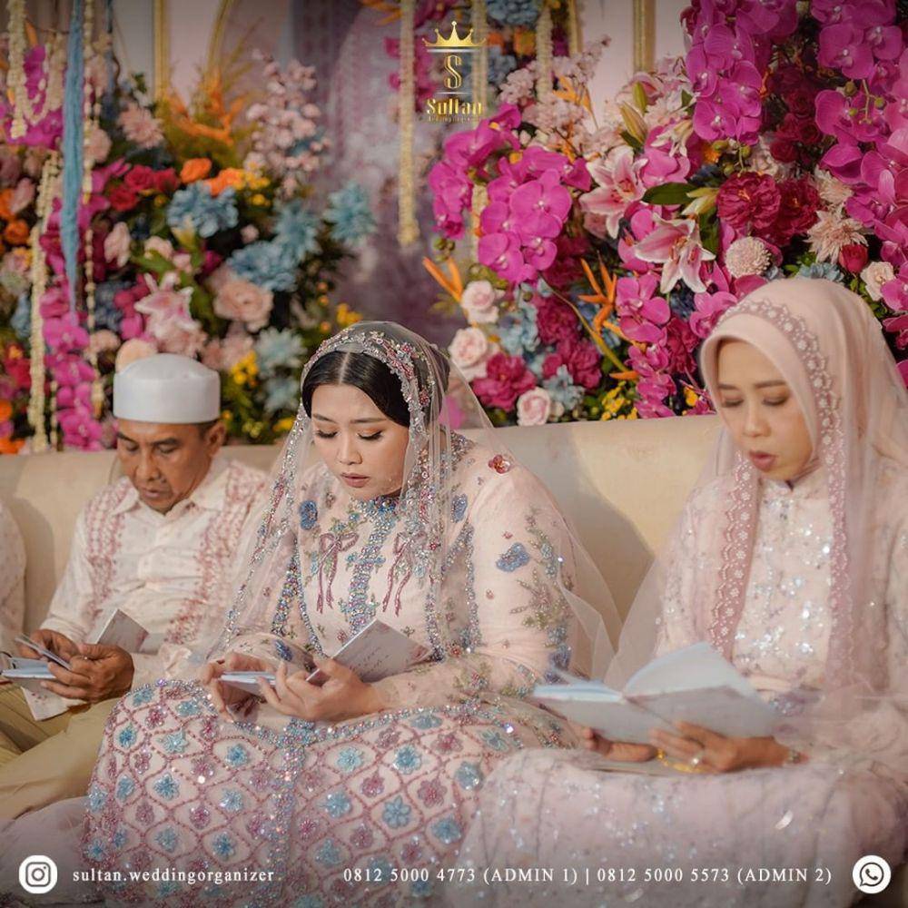 Busana pengajian Clarissa Putri. (instagram.com/sultan.weddingorganizer)
