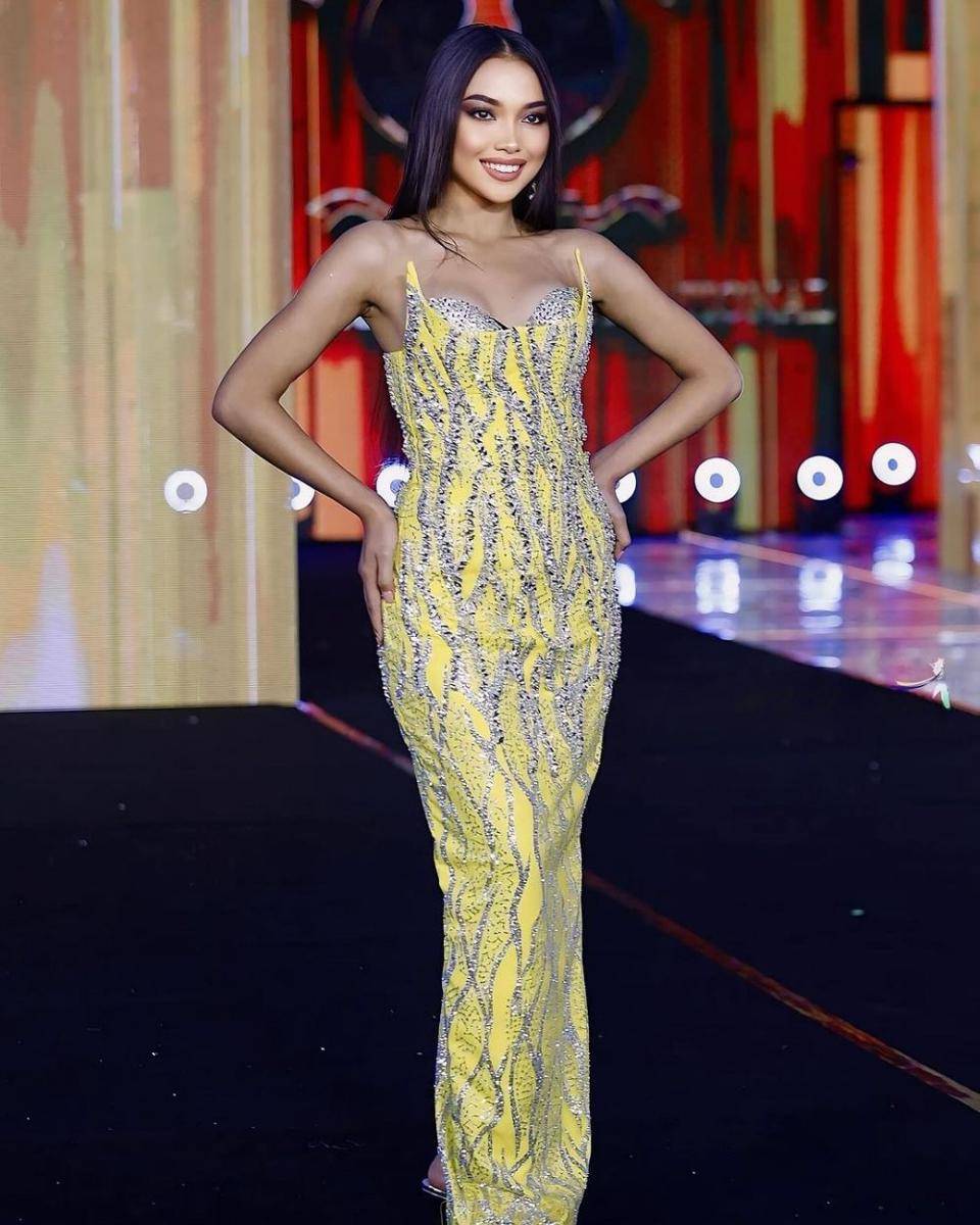 Finalis Miss Supranational 2024 di Preliminary Gaun Malam (Instagram.com/nacellyly)