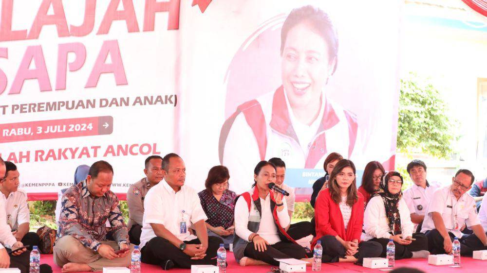 Kemen PPPA melaksanakan kegiatan Jelajah SAPA (Sahabat Perempuan dan Anak) yang dilakukan di 11 titik di wilayah Jadetabek, salah satunya Sekolah Rakyat Ancol (dok. KemenPPPA)