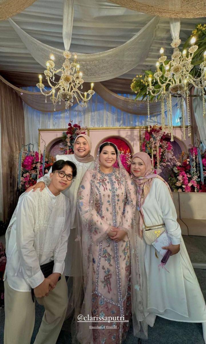 Gaya Tamu dan Keluarga di Pengajian Pranikah Clarissa Putri (instagram.com/ikhsanfirdaus1)