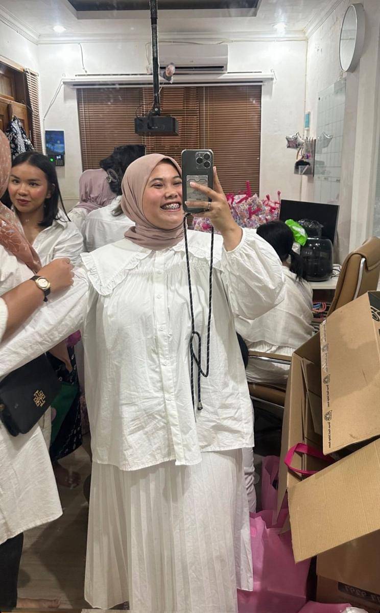 Gaya Tamu dan Keluarga di Pengajian Pranikah Clarissa Putri (instagram.com/meidianaw)