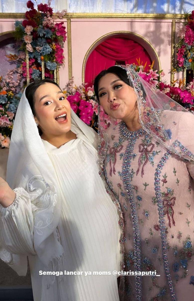 Gaya Tamu dan Keluarga di Pengajian Pranikah Clarissa Putri (instagram.com/sandralubis)