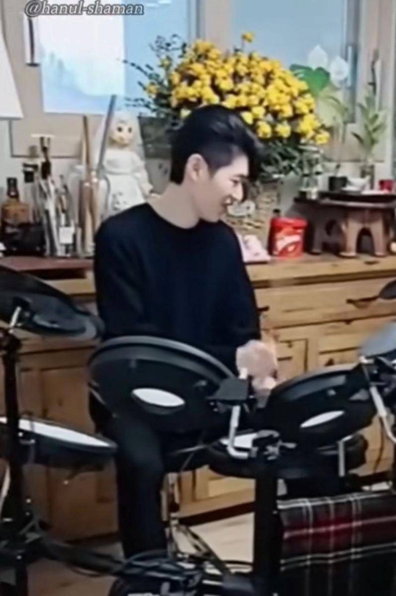 Park I Yul (YouTube.com/hanul-shaman)
