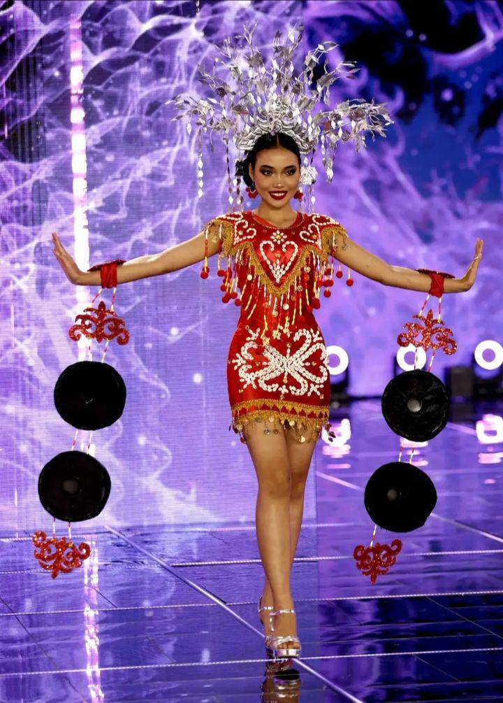 Kostum Nasional yang Wakil Asia Tenggara di Miss Supranational 2024 (Dok. Miss Supranational App)