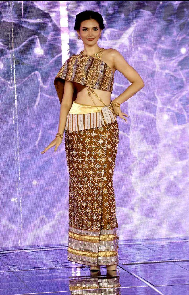 Kostum Nasional yang Wakil Asia Tenggara di Miss Supranational 2024 (Dok. Miss Supranational App)
