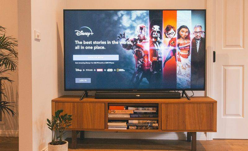 tampilan platform Disney+ Hotstar (unsplash.com/Marques Kaspbrak)