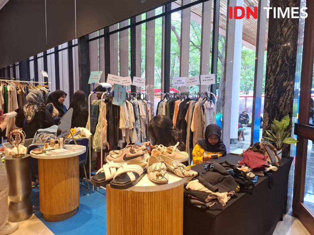Blibli Fashion Fest di Urban Forest Cipete pada Jumat (5/7/2024) (IDN Times/Adyaning Raras)
