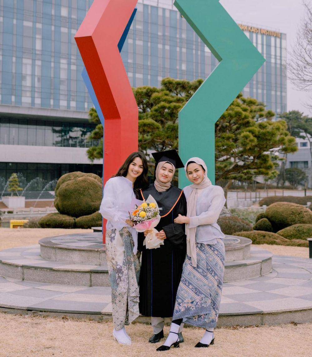 Moment wisuda Bia (Instagram.com/xavieraaputri)