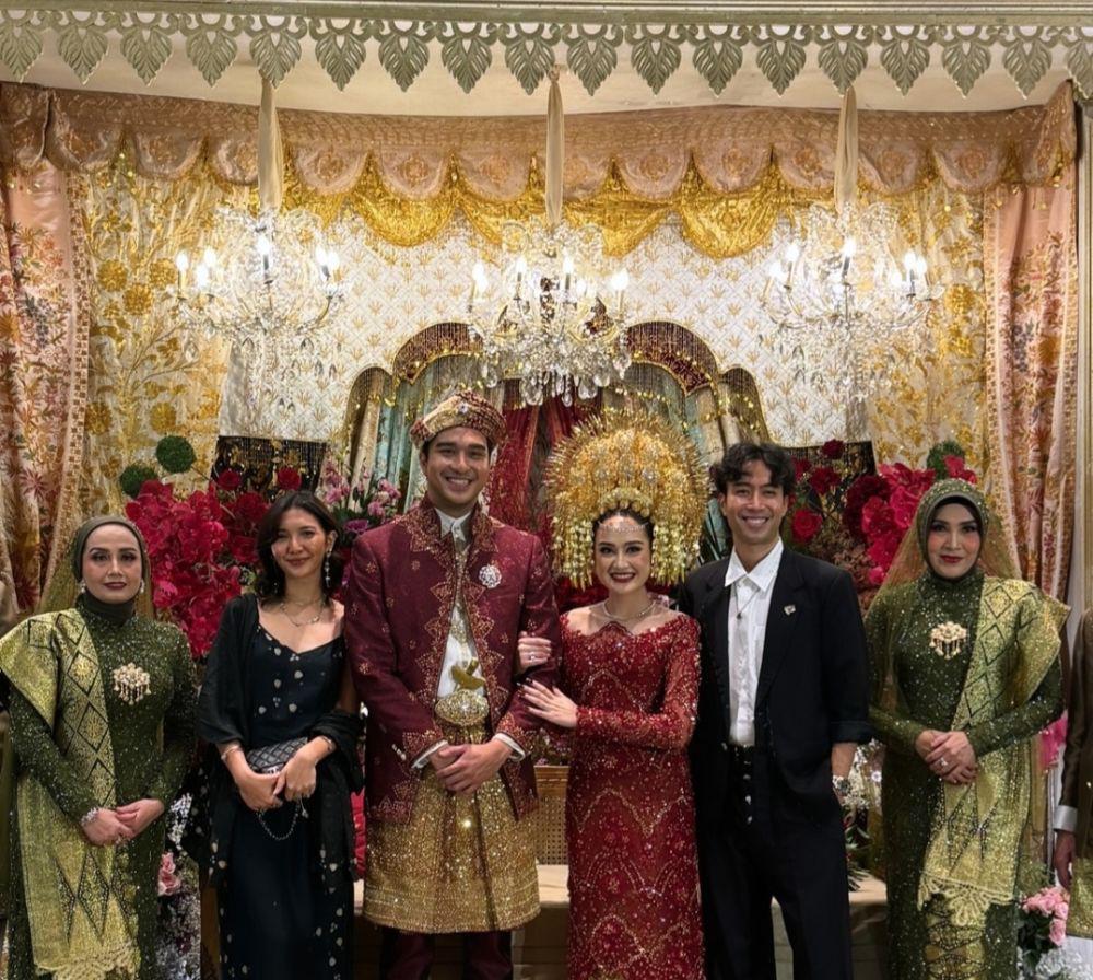 7 Dekor Resepsi Salshabilla Adriani-Ibrahim Risyad, Pakai Adat Minang