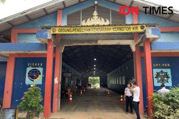 Gadung KIR lama. (IDN Times/Rohmah Mustaurida)