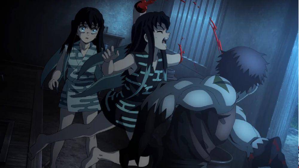 Yuichiro melindungi Muichiro dari serangan iblis. (dok. ufotable/Demon Slayer: Kimetsu no Yaiba)