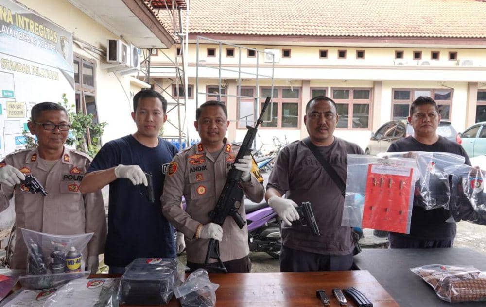 Peluru Nyasar Anggota DPRD Tewaskan Warga, Pelaku Punya Banyak Senjata