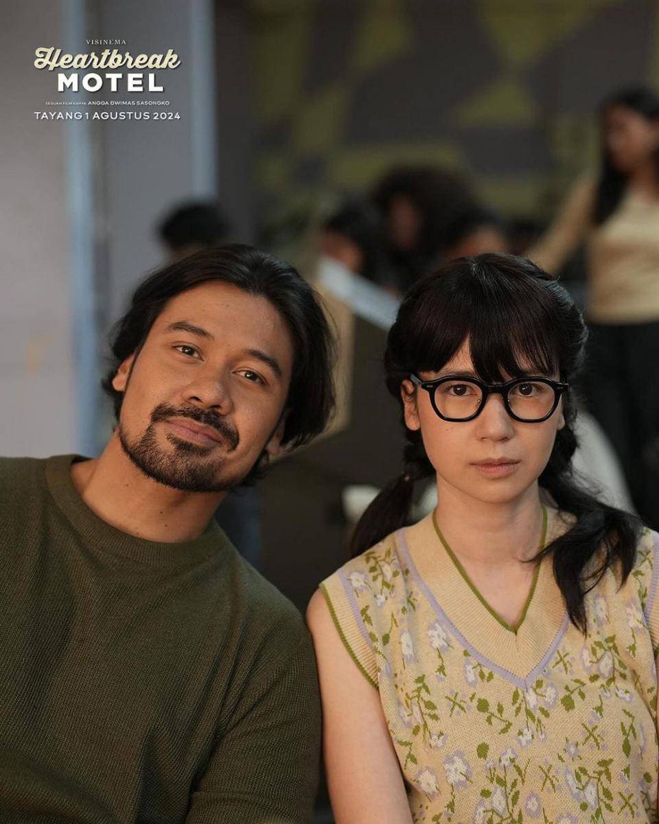 potret Laura Basuki dan Chicco Jerikho (instagram.com/heartbreakmotelfilm)