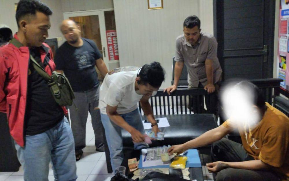 Warung di Pelosok KBB Nyambi Jualan Obat Keras Terbatas