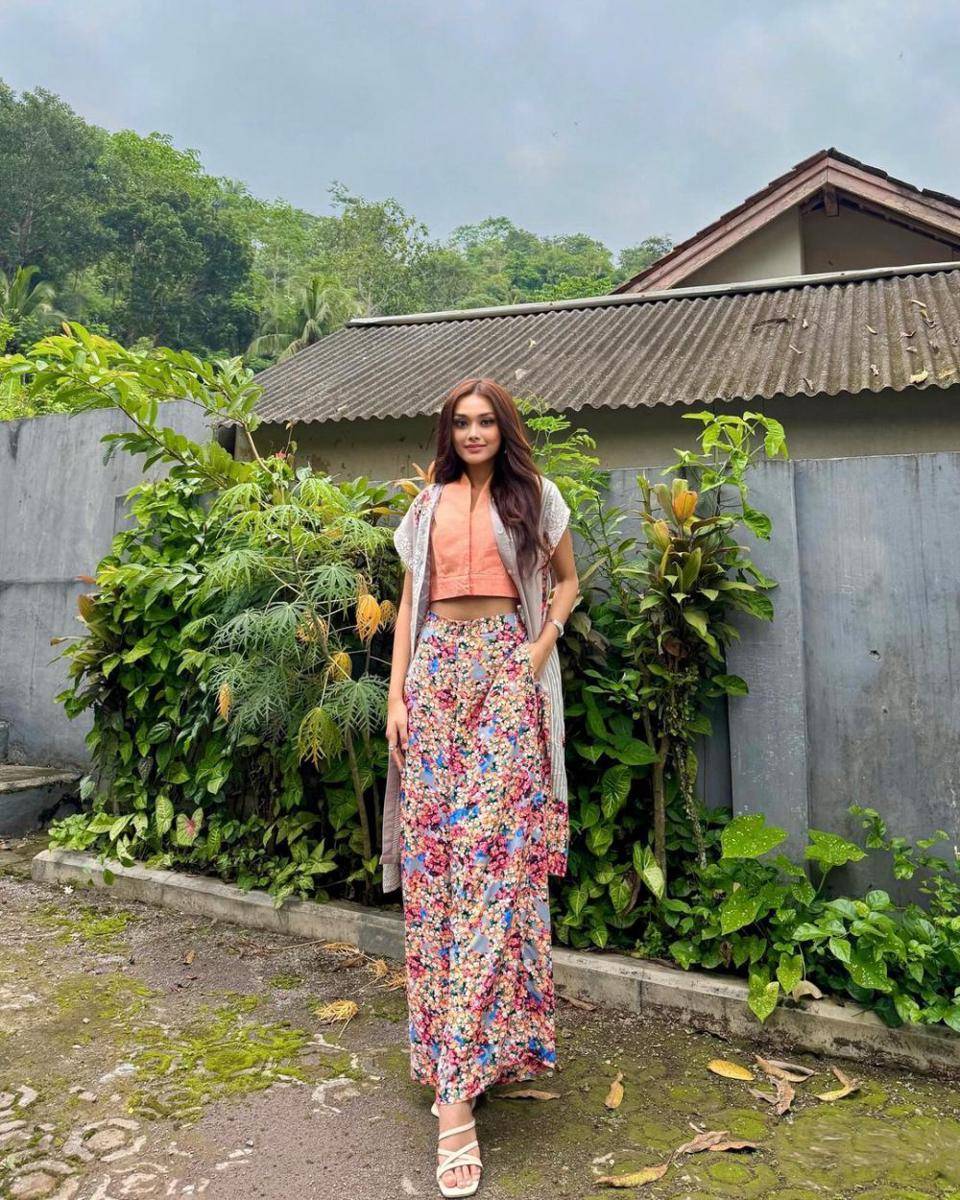 fashion style Harashta Haifa yang elegan (instagram.com/harashtata)
