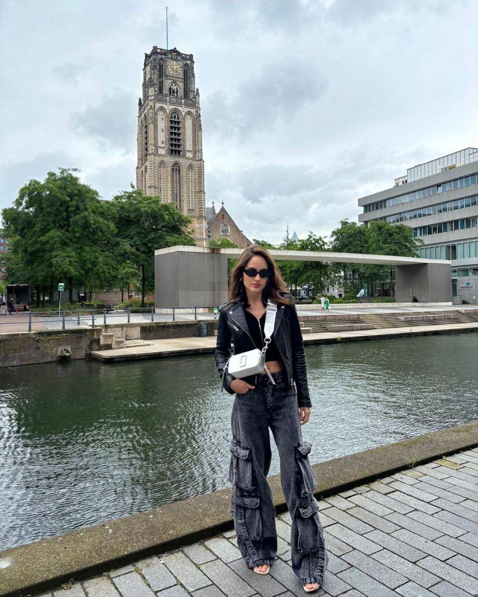 potret Cinta Laura Kiehl di Amsterdam (instagram.com/claurakiehl)
