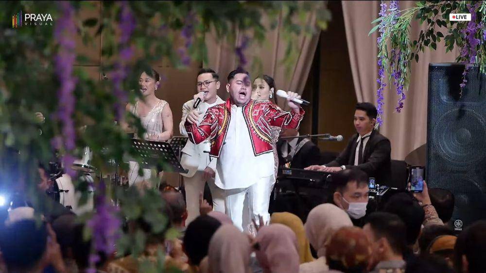 potret resepsi Clarissa Putri (youtube.com/clarissaputrih)