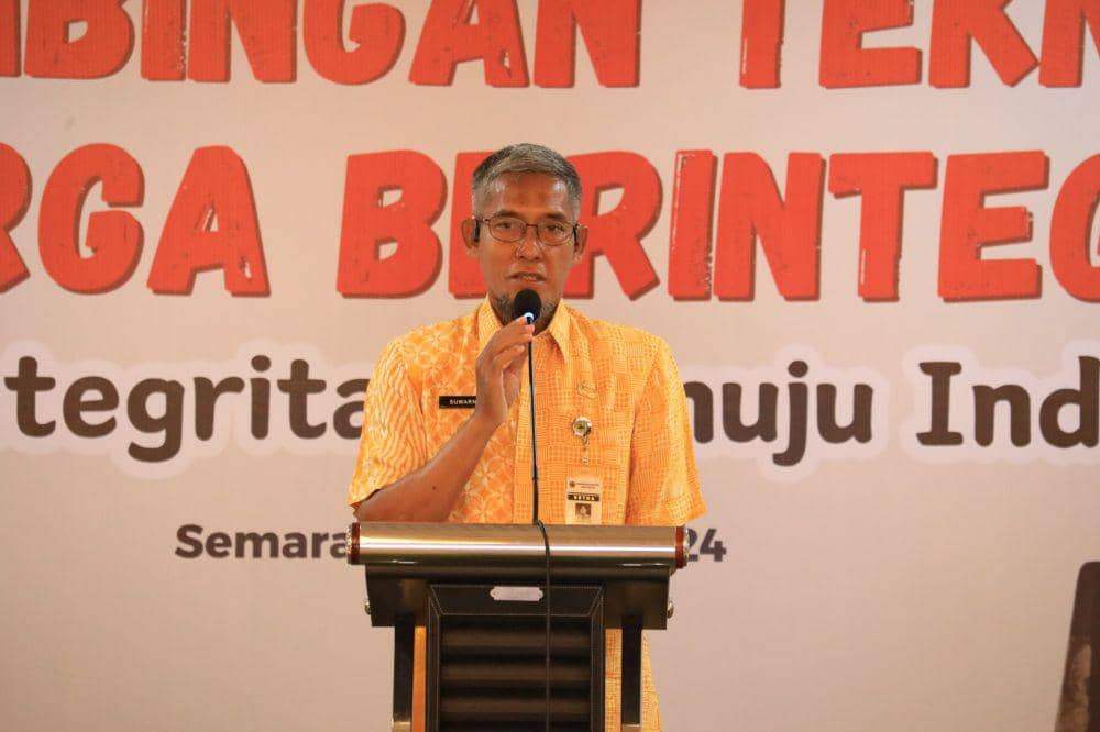 Sekda Jateng Sumarno saat berbicara dalam bimtek keluarga integritas. (IDN Times/Fariz Fardianto)