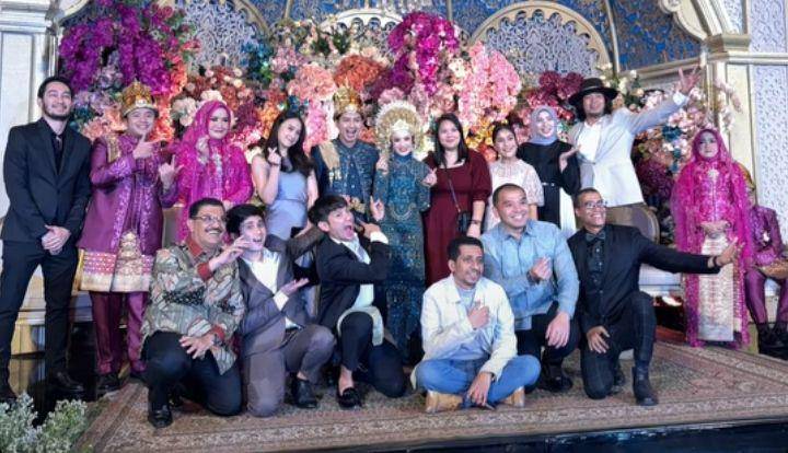 Tamu resepsi Chand Kelvin (Instagram.com/tarrabudiman)