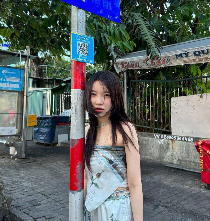Kim Ah Young (instagram.com/aoung__)