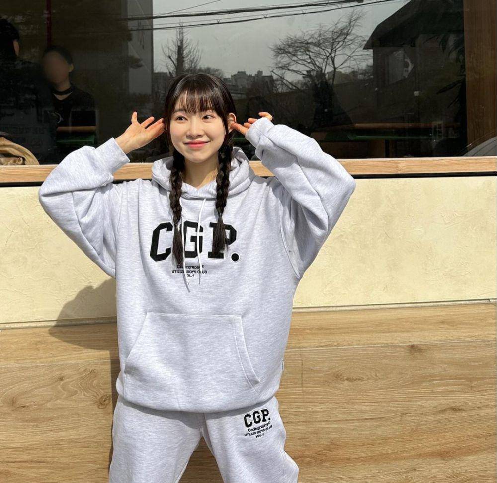 Kim Ah Young (instagram.com/aoung__)