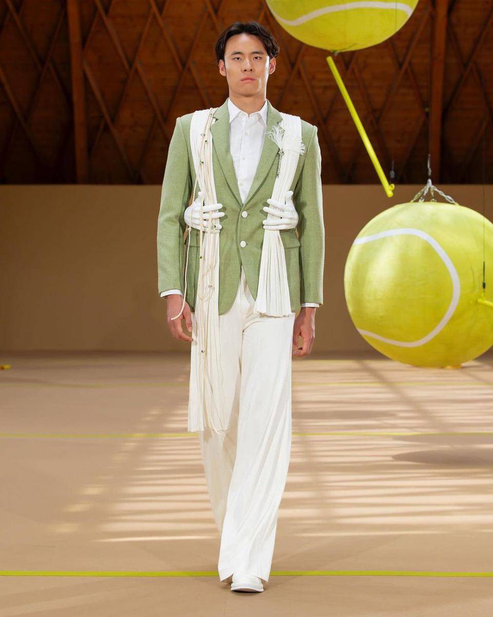 Homolog Paris A/W '24 di Haute Couture Week 2024 (instagram.com/homologofficial)