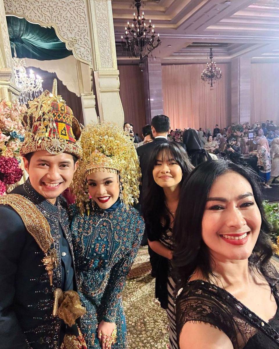 Tamu resepsi Chand Kelvin (Instagram.com/isdadahlia)